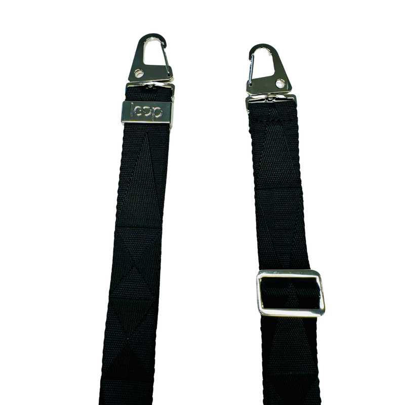 Éjfekete széles nyakbaakasztó - arany/ezüst karabinerrel