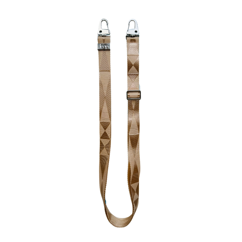 Bézs széles nyakbaakasztó - arany/ezüst karabinerrel