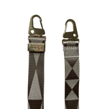 Taupe széles nyakbaakasztó - arany karabinerrel